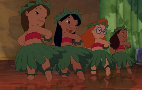 Lilo hula dancing Captain Gantu, Lilo Pelekai, Hula Dancing, Lilo En Stitch, Hula Dance, Disney Wiki, Hula Girl, Disney Pictures, Art Inspiration Drawing