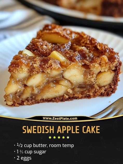 Swedish Apple Cake, Apple Cake Recipes Moist, Swedish Apple Cake Recipe, 9x13 Desserts, Pear Desserts, Swedish Foods, Caramel Apple Crumble, Autumn Dessert, Apple Cakes