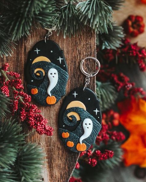 Nightmare Before Christmas Clay, Christmas Polymer Clay, Polymer Clay Halloween, Halloween Clay, Creepy Christmas, Christmas Clay, Polymer Clay Diy, Polymer Clay Jewelry Diy, Cute Polymer Clay