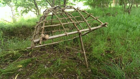 Bird trap Bird Trap, Illustration Book, Park Bench, Bushcraft, In The Woods, Genshin Impact, Outdoor Furniture, Outdoor Decor, Quick Saves