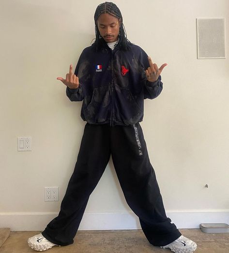 Steve Lacy Funny, Steve Lacy Aesthetic, Steve Lacy, Bad Habit, Fav Celebs, Pretty Men, Fitness Inspo, Flower Shop, Celebrity Crush