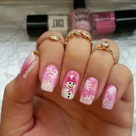 Snowman Pink Oval Nails, Pink Christmas Nail, Pink Christmas Nails, Nails Hot Pink, Christmas Nail Ideas, Christmas Gel, Acrylic Nail Kit, Christmas Gel Nails, Christmas Nail Art Designs