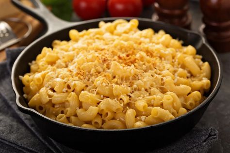 Record-Breaking Mac & Cheese - Cooper Cheese Grilled Mac And Cheese, Ultimate Mac And Cheese, Pit Boss Pellet Grill, Smoked Mac And Cheese, Easy Macaroni, Best Mac And Cheese, Cooked Pasta, Mac Cheese Recipes, Macaroni N Cheese Recipe