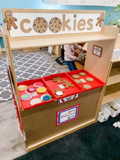 Cookie Shop Dramatic Play Center Cookie Shop Dramatic Play, Role Play Areas Eyfs, Preschool Classroom Setup, Play To Learn Preschool, Jamie White, Dramatic Play Themes, Dramatic Play Center, Cookie Shop, Role Play Areas