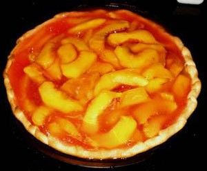 Easy Peach Pie | ThriftyFun Easy Peach Pie, Jello Pie, Yummy Pie, Peach Jello, Peach Delight, Fresh Peach Pie, Citrus Desserts, Peach Pie Recipes, Dessert Pie Recipes