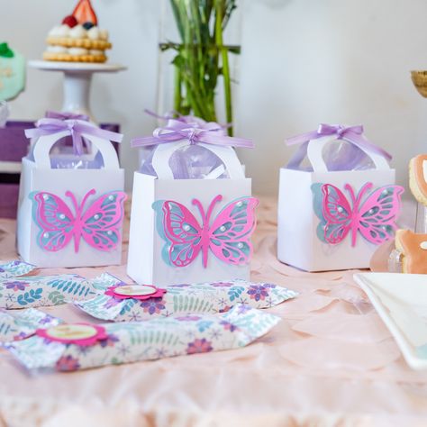 1st Birthday Tea Party, Butterfly Party Favors, Butterfly Favors, Birthday Tea Party, Handmade Favors, Butterfly Birthday Party, Woodland Birthday, Diy Butterfly, Butterfly Baby Shower