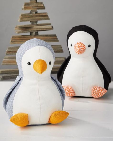 Penguin Plushie Sewing Pattern (Jo Carter) | Craft Resource Wiki | Fandom Penguin Plushie, Elephant Soft Toy, Plush Penguin, Penguin Pattern, Soft Toy Patterns, Fabric Christmas Trees, Elephant Toy, Animal Sewing Patterns, Diy Bebe