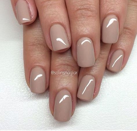 Nails With Beige Dress, Beige Shellac Nails, Light Brown Gel Nails Short, Neutral Winter Nails Acrylic, Nude Brown Nails Short, Nude Tan Nails, Short Nails Beige, Beige Short Nails, Tan Nail Ideas