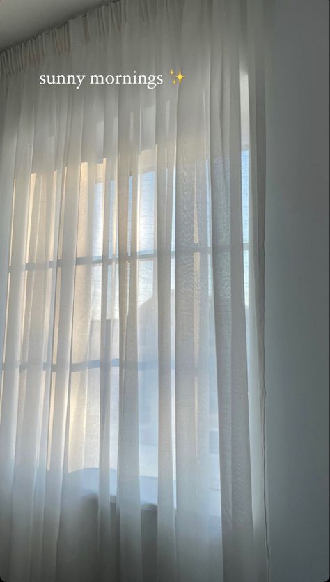 Cute White Curtains, White Curtains Bedroom Aesthetic, White Curtains Aesthetic, White Curtains Bedroom, Sheet Curtains, White Sheer Curtains, Studio Living, White Doors, White Curtains