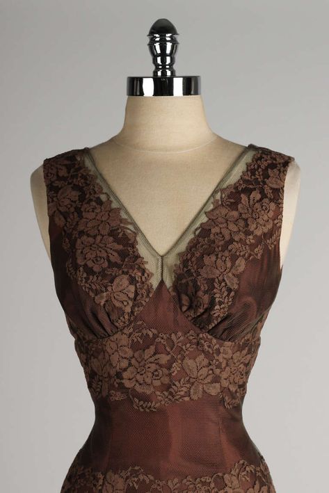 Vintage 1950's Chocolate Brown Lace Cocktail Dress image 2 1950s Party, Jacques Fath, Prom Dress Inspo, Dresses 1950s, 1950s Dresses, Club Fashion, Deb Dresses, Vintage Ideas, Style Steampunk