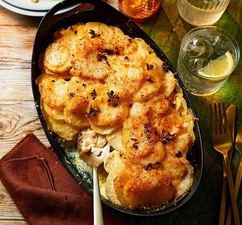 Smoked haddock dauphinoise Smoked Haddock Recipes, Potatoes Dauphinoise, Haddock Recipes, Smoked Haddock, British Cooking, Fish Pie, Nice Recipes, Gratin Dish, Bbc Good Food