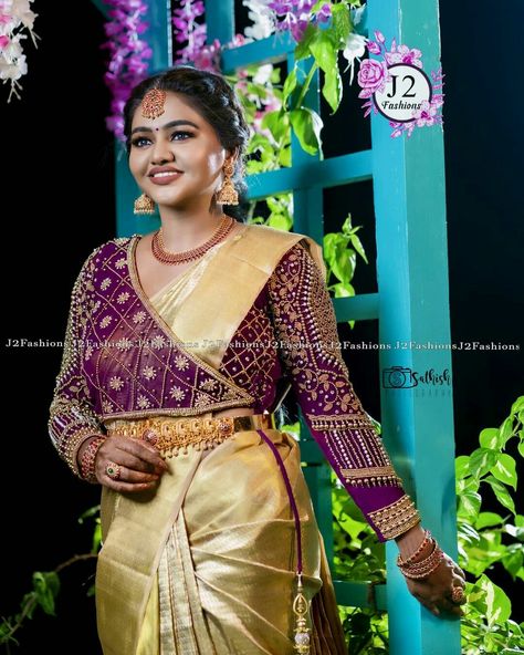 Full Hand Aari Work Blouse, Coat Blouses For Saree, Coat Model Blouse Designs, Exclusive Blouse Designs, Blouse Design Aari Work, Full Sleeves Blouse Designs, Coat Blouse, Gold Saree, Blouse Maggam Work