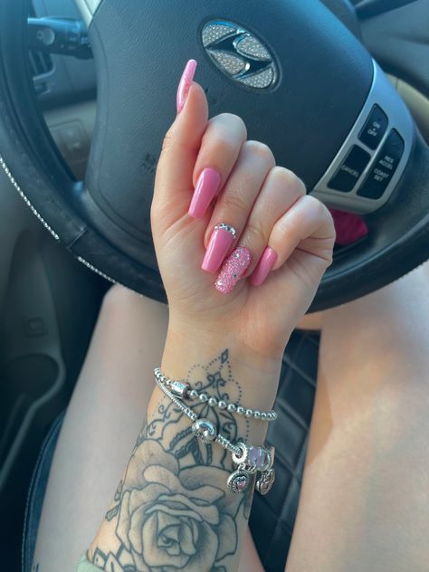 Glittery Nails With Rhinestones, Pink Nails With Glitter And Rhinestones, Pink Nails Ideas Birthday, Pink Nails Crystals, Pink Nail Set Ideas, Hot Pink Rhinestone Acrylic Nails, Light Pink Dark Pink Nails, Pink Nails Ideas With Diamonds, Pink Glittery Nails Acrylic