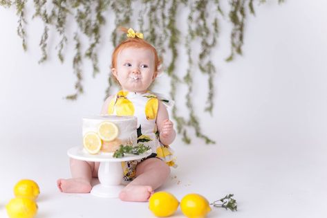 The sweetest theme ever! Lemons. Lemon Cake Smash Photos, Sweet One First Birthday Lemon, Lemon First Birthday Photos, Lemon Smash Cake, One Year Old Smash Cake, Lemon Photoshoot, Birthday Photoshoot Cake, Lemon First Birthday, Lemonade Party Theme