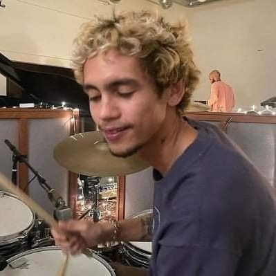 Dominic Fike Blonde, Dominic Fike, Piano, Blonde