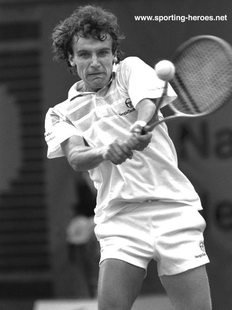 Mats Wilander, Tennis Techniques, Retro Tennis, Tennis Legends, Sergio Tacchini, Tennis Racket, Ufc, Tennis, History