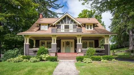 American Craftsman House, Craftsman House Exterior, Cabinets To The Ceiling, American Craftsman Style, Arts And Crafts Bungalow, Family Room Addition, Historic Homes For Sale, Rocking Chair Porch, Large Hallway