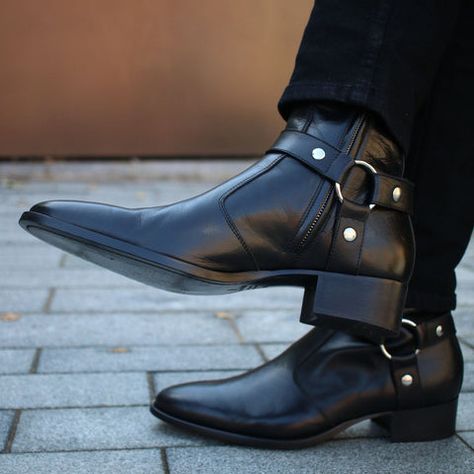 leather lace zip boots - Thomas Bird Mens Heeled Boots, Stylish Snow Boots, Best Boots For Men, Strap Harness, Stylish Winter Boots, Styling Chelsea Boots, Botas Western, Black Boots Men, Gorgeous Boots