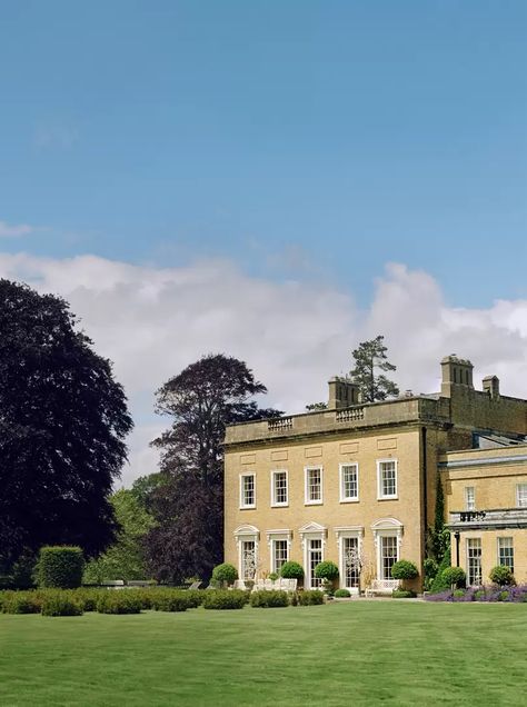 A Regency house in Hampshire by Philip Hooper | House & Garden Colonial Aesthetic, Regency House, English Houses, Antique Dining Chairs, Contemporary Curtains, English Country Style, English Decor, Good Bones, Regency Era