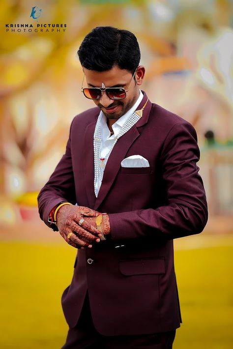 Photo #310 from Krishna Pictures Photography "Wedding photography" album Navrdev Photo, Wedding Pose For Groom, Boy Photography Poses Wedding, Navardev Pose, Wedding Poses Groom, Wedding Groom Photoshoot, Boy Wedding Poses, Wedding Poses For Groom, Singal Boy Pic