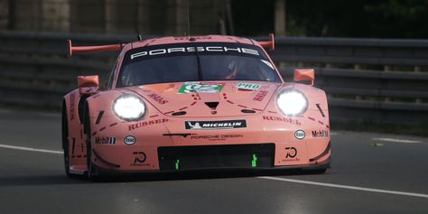 image Le Mans Wallpaper, Pink Pig Porsche, Pc Walpaper, Cool Car Pics, Porsche Colors, Porsche Gt3 Rs, Porsche Racing, Porsche Motorsport, Toddler School