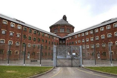 Strangeways Prison... the name just gets my imagination going. Abandoned Prisons, Alcatraz Prison, House Of Pain, Prison Life, Manchester City Centre, Jail Cell, Correctional Facility, Prison Cell, Correctional Officer