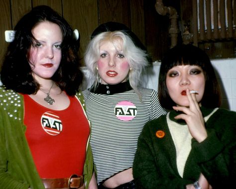 EILEEN POLK, HONI O'ROURKE & ANYA PHILLIPS! - 1975 all with FAST badges.. Photo by PAUL ZONE from his "PLAYGROUND: Growing Up in the New York Underground" book. Anya Phillips, Underground Club, Club Scene, Stage Door, The Stooges, Riot Grrrl, Rock Outfits, Club Kids, Music Fashion