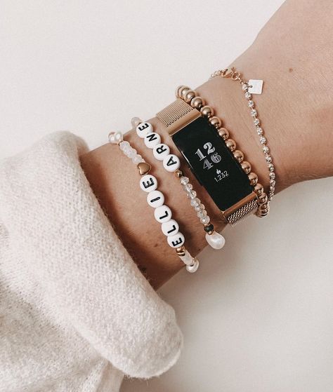 Watch Layering, Fitbit Aesthetic, Fitbit Luxe, Fitbit Bracelet, Fitbit Bands, Apple Watch Sport, Smartwatch Women, Smart Band, Fitness Activities