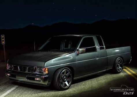 Nissan Hardbody 4x4, Nissan Pickup Truck, Nissan Vans, Drift Truck, Best Suv Cars, Nissan Hardbody, Bmw E24, Nissan D21, Lowrider Trucks