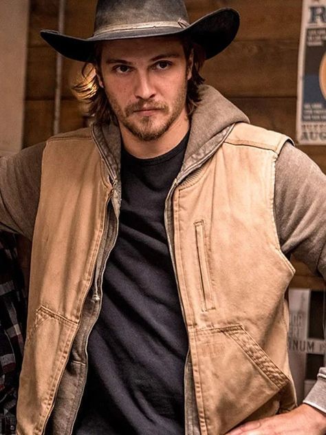 Luke Grimes Yellowstone, Yellowstone Kayce, Kayce Dutton, Yellowstone Outfits, Racer Jackets, Yellowstone Series, Luke Grimes, Urban Jacket, Cafe Racer Jacket