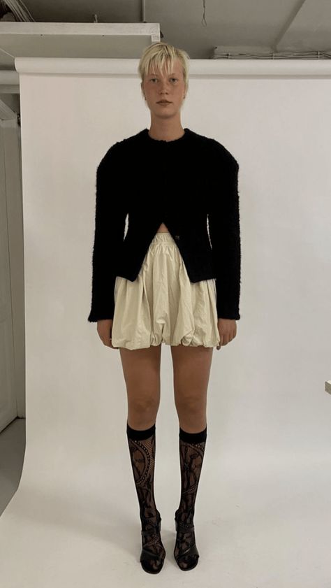 Nicklas s Puffy Skirt Outfit, Midsize Fashion Winter, Older Mens Fashion, Stockholm Fashion Week, Balloon Skirt, Inspiration For Women, Midsize Fashion, Stockholm Fashion, Fashion Winter