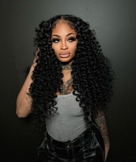 Small Wand Curls, Middle Part Curls, Closure Wigs For Black Women, Ginger Brown, Frontal Wig Hairstyles, Hair Water, Sew In Hairstyles, Closure Wigs, Frontal Hairstyles