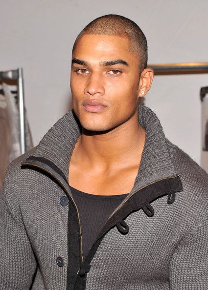 Rob Evans Model, Rob Evans, Black Jesus, Black Men Hairstyles, Tan Skin, Mans World, Light Skin, Good Looking Men, Eye Color