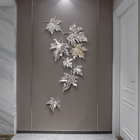 Silver Maple Leaf, Wall Decor Design, Metal Leaves, Maple Leafs, Decoration Design, Wall Decor Living Room, Home Wall Decor, Silver Leaf, Living Room Wall