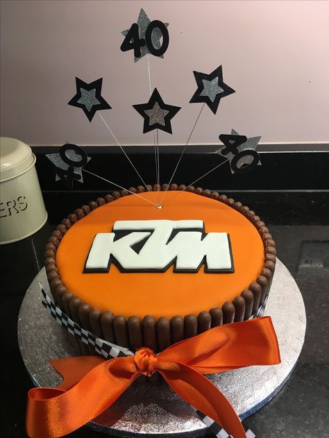 KTM Motorcross 40th Birthday cake cake Motorcycle Birthday Cakes, Motorcycle Birthday, Birthday Cake Cake, 40th Birthday Cake, Fondant Cakes Birthday, 21st Cake, Race Party, 40th Birthday Cakes, Bf Gifts