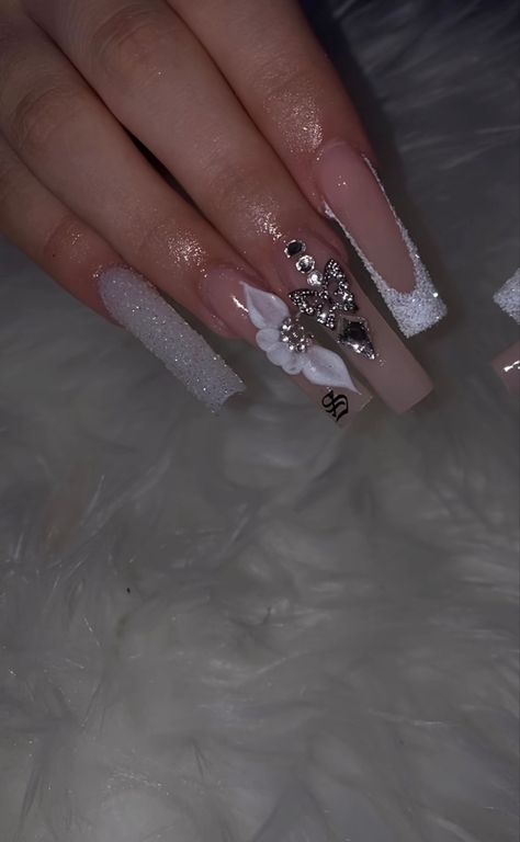 Nail Ideas Initials, White Nails With Charms, Nail Ideas With Initial, Nails With His Initials, Acrylics Aesthetic, Nails With Initials Acrylic, White Nails With Rhinestones, Acrylic Nails With Bf Initials, Initial Nails