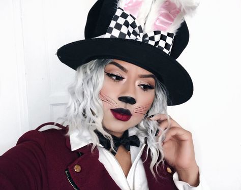 White Rabbit Makeup Ideas, White Rabbit Face Makeup, Alice In Wonderland Bunny Makeup, The White Rabbit Makeup, White Rabbit Face Paint, White Bunny Makeup, White Rabbit Makeup Alice In Wonderland, Rabbit Makeup Halloween, Bea Makeup