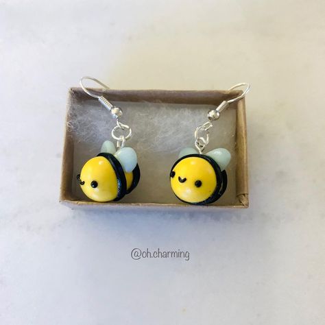 Bee Earrings Clay, Clay Bee Earrings, Polymer Clay Bee Earrings, Bee Clay Earrings, Polymer Clay Bee, Crochet Diys, Bee Clay, Earrings Kids, Clay Things