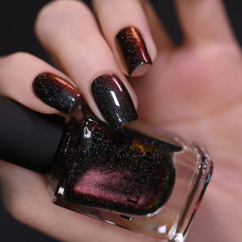 Black to Red Holographic Ultra Chrome™ Nail Polish Ilnp Eclipse, Ilnp Polish, Red Black Nails, Ilnp Nail Polish, Red Holographic, Nails Painted, Chrome Nail Polish, Chrome Red, Black Holographic