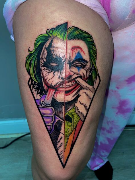 Joker Tattoo split between Heath Ledger and Joaquin Phoenix. Joker Tattoo For Women, Feminine Tattoos With Meaning, Tato Joker, Joker And Harley Tattoo, Joker Tattoos, Neck Tattoos For Men, Harley Tattoos, Joker Tattoo Design, Tato Dengan Makna