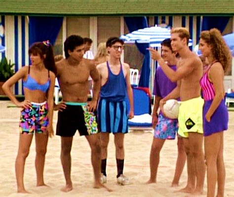 Early 90s Fashion, Elizabeth Berkley, Tiffani Amber Thiessen, High School Teen, Swimwear Aesthetic, Kelly Kapowski, Zack Morris, Tiffani Thiessen, Hula Dance