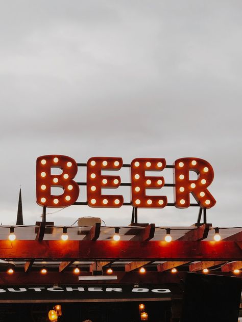 BEER Business Front Sign Marquee Letters with Light Bulbs - Betances Electrical LLC Vintage Marquee Lights, Beer Images, Craft Beer Festival, Led Sign Board, Vintage Marquee Sign, Beer Pictures, Vintage Marquee, Free Beer, Marquee Sign