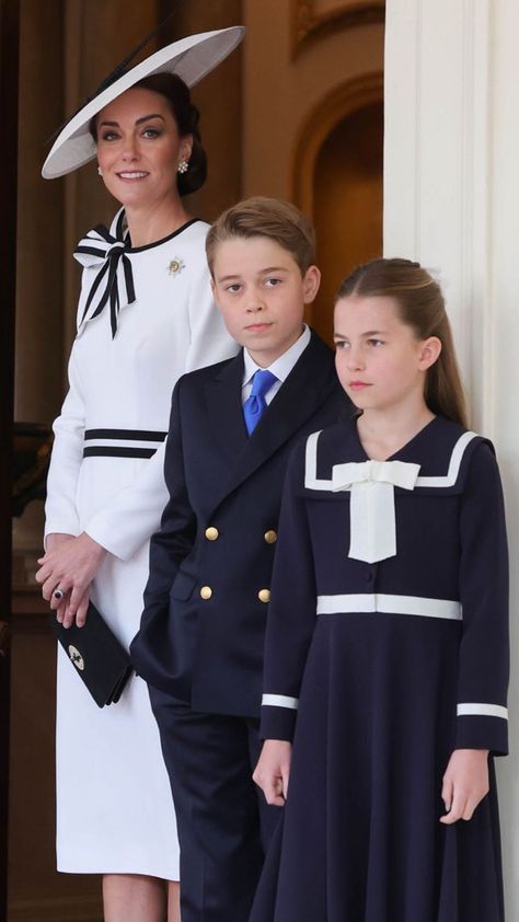 The Prince and Princess of Wales | A memorable day at The King’s Birthday Parade. From the Irish Guards Trooping their colour to seeing so many faces on the Mall, thank you… | Instagram Duchesse Kate, Herzogin Von Cambridge, Princesa Charlotte, Princesse Kate Middleton, Prins William, Prince George Alexander Louis, Trooping The Colour, Princess Katherine, Kate Middleton Outfits