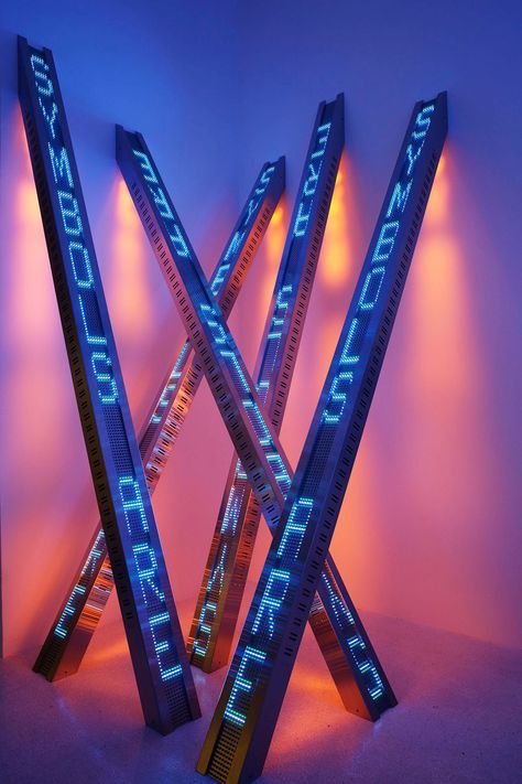 Corporative Events, Jenny Holzer, Conceptual Artist, Exhibition Display, Neon Art, Text Art, Sculpture Installation, Light Installation, Land Art