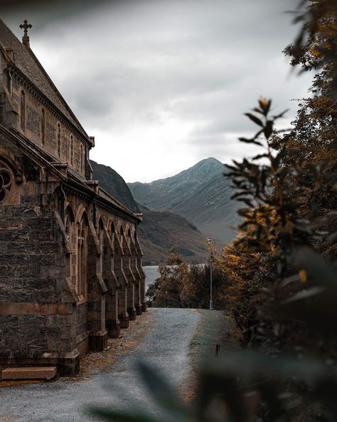 Fort Augustus Scotland, Scotland Cities, Fort William Scotland, Scotland Aesthetic, Pictures Of Beautiful Places, Gloomy Weather, Europe 2024, Scotland Trip, Scotland Tours