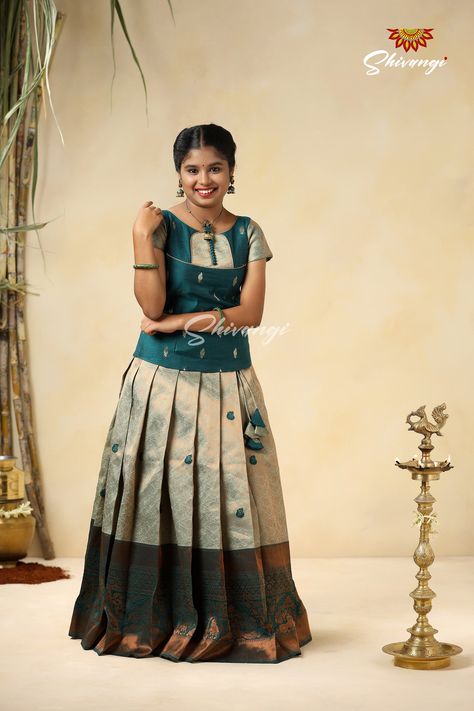 Pattu Pavadai Designs For Teenagers, Pattu Pavadai Kids Blouse Designs, Gold Long Gown, Pavadai Sattai Designs, Pattu Pavadai Designs, Pattu Dress, Photography Female, Pattu Pavadai, Kids Dress Collection