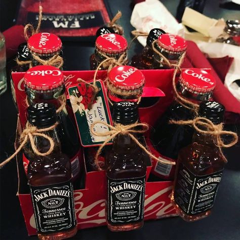 Captain And Coke Gift, Jack And Coke Gift, Jack Daniels Party, Coke Gifts, Raffle Ideas, Liquor Gifts, Jack And Coke, Raffle Baskets, Birthday Gifts For Boyfriend Diy