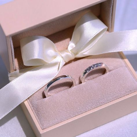 Turkish Engagement, Cute Promise Rings, Couple Ring Design, Dream Rings, Engagement Rings Couple, Wedding Band Designs, Future Engagement Rings, Couple Wedding Rings, Classic Wedding Rings