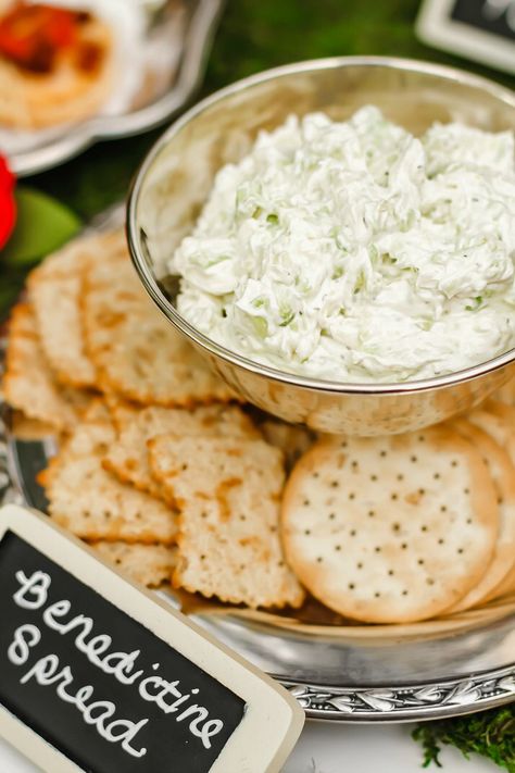 Derby Party Appetizers, Kentucky Derby Party Ideas, Derby Party Ideas, Kentucky Derby Food, Kentucky Derby Recipes, Kentucky Derby Party Games, Kentucky Derby Theme, Derby Recipe, Kentucky Derby Themed Party