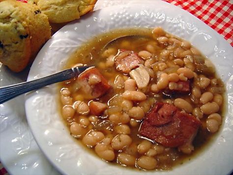 Yum cant wait to try this! Cooking Ham In Crockpot, Crockpot Ham And Beans, Crock Pot Ham, Beans In Crockpot, Crockpot Ham, Baked Corn, Ham And Beans, Ham And Bean Soup, Crockpot Dishes